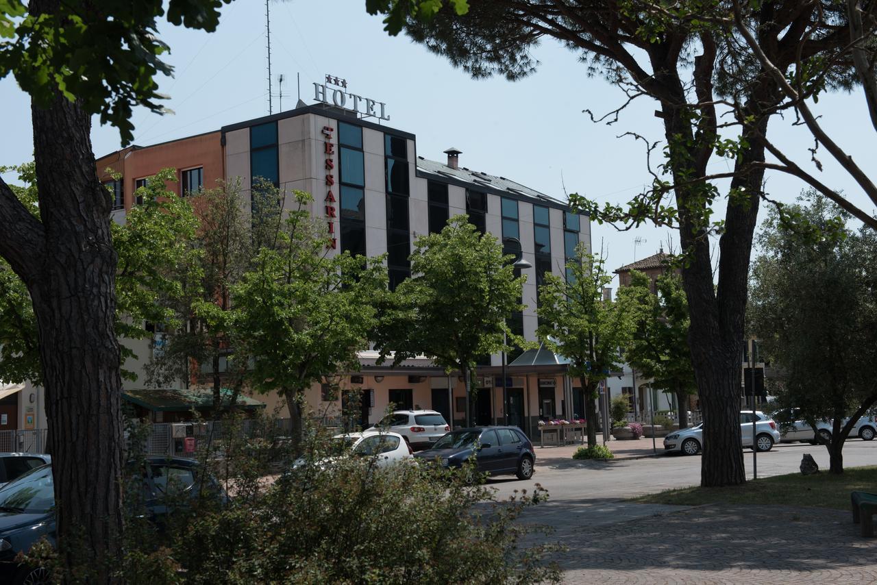 Hotel Tessarin Taglio Di Po Екстер'єр фото