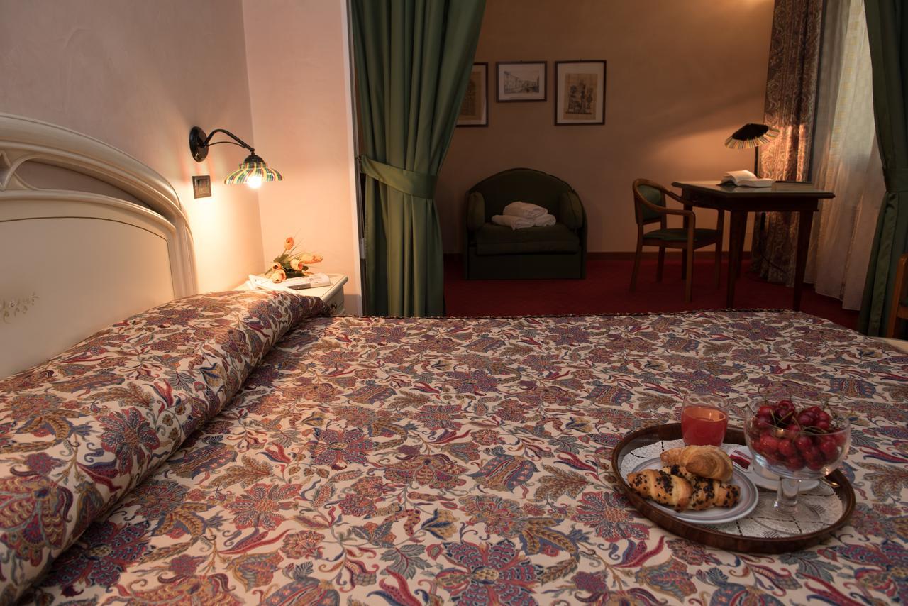 Hotel Tessarin Taglio Di Po Екстер'єр фото
