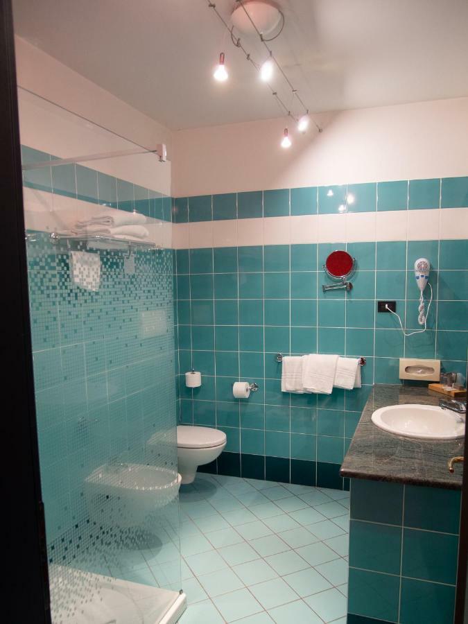 Hotel Tessarin Taglio Di Po Екстер'єр фото